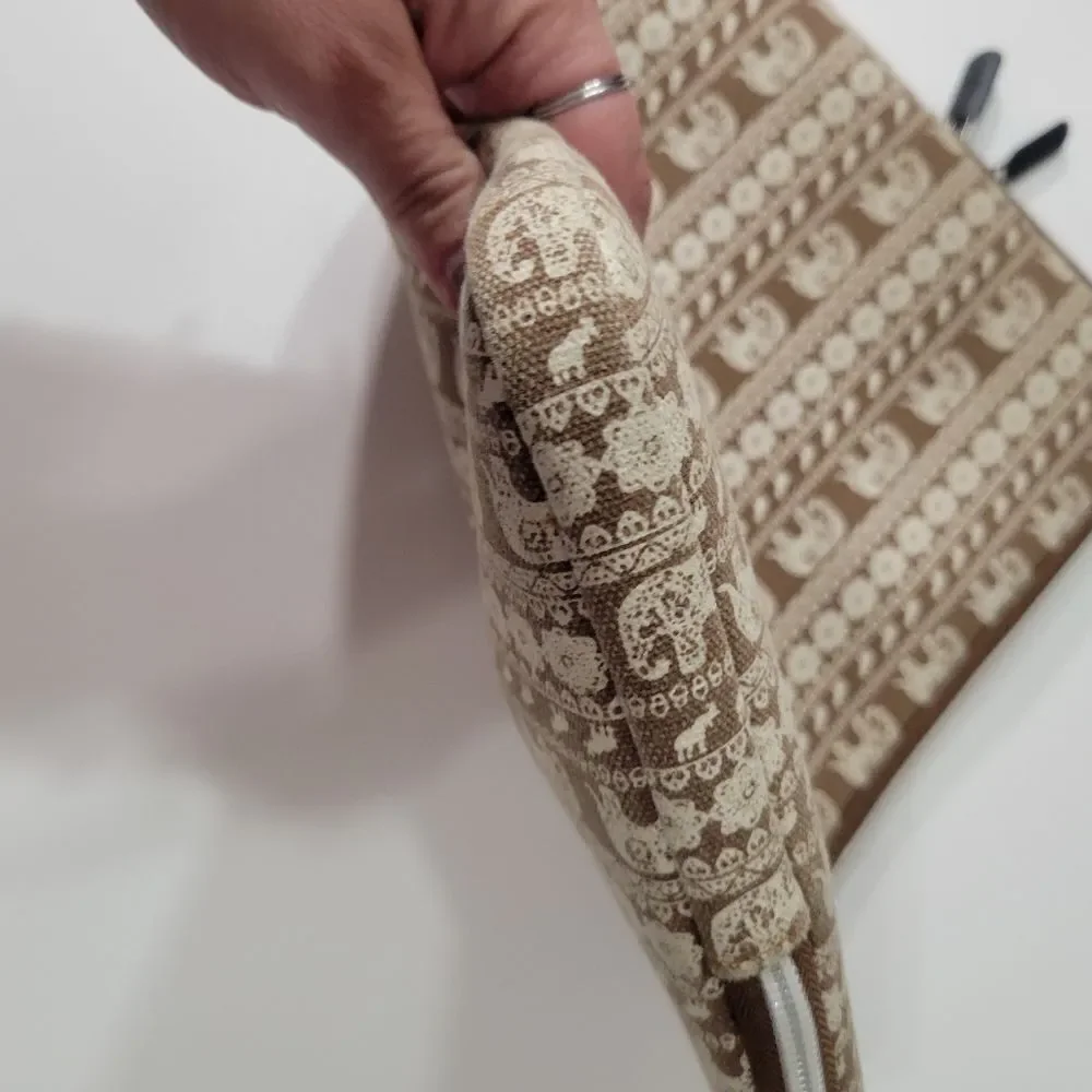 Kamor elephant laptop sleeve